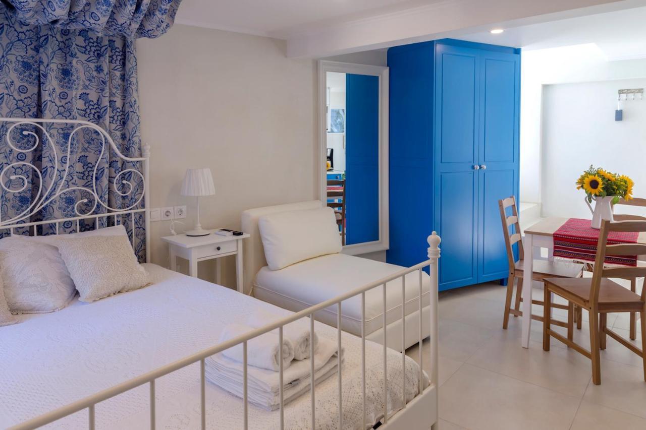 Blue And White Apartment Vipgreece Athena Bagian luar foto