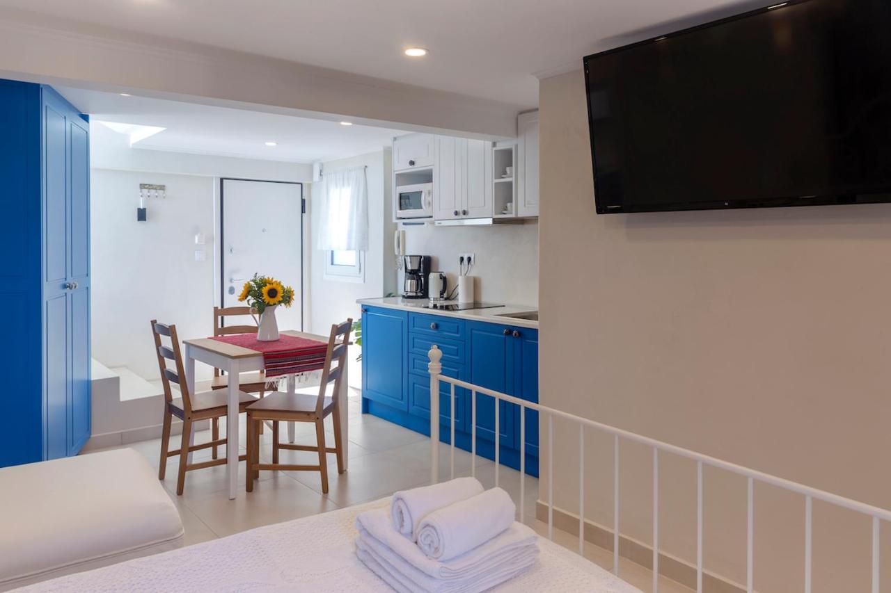 Blue And White Apartment Vipgreece Athena Bagian luar foto